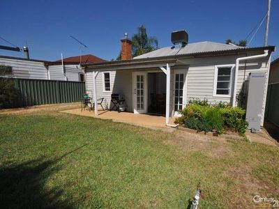 8 Jubilee Street, Dubbo