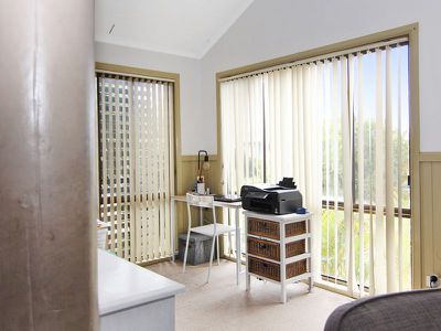 30 Belton Way, Forster