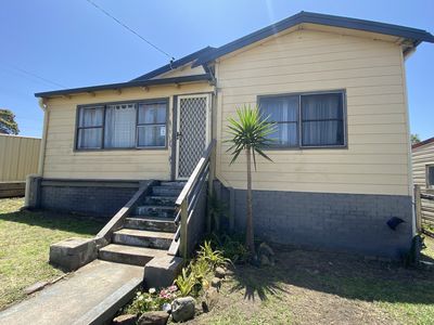 2 Fifth Avenue, Port Kembla