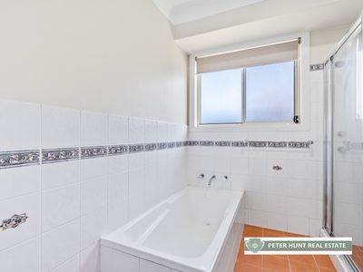 247 Thirlmere Way, Thirlmere