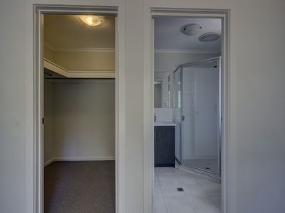 10 Waterlily Terrace, Murray Bridge