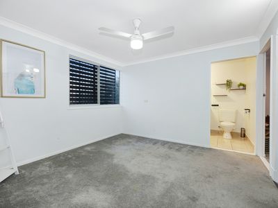 4 Stephanie Street, Rasmussen
