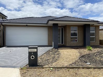 4 Equine Court, Tarneit