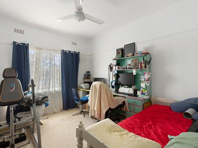 22 Oak Street, Seymour