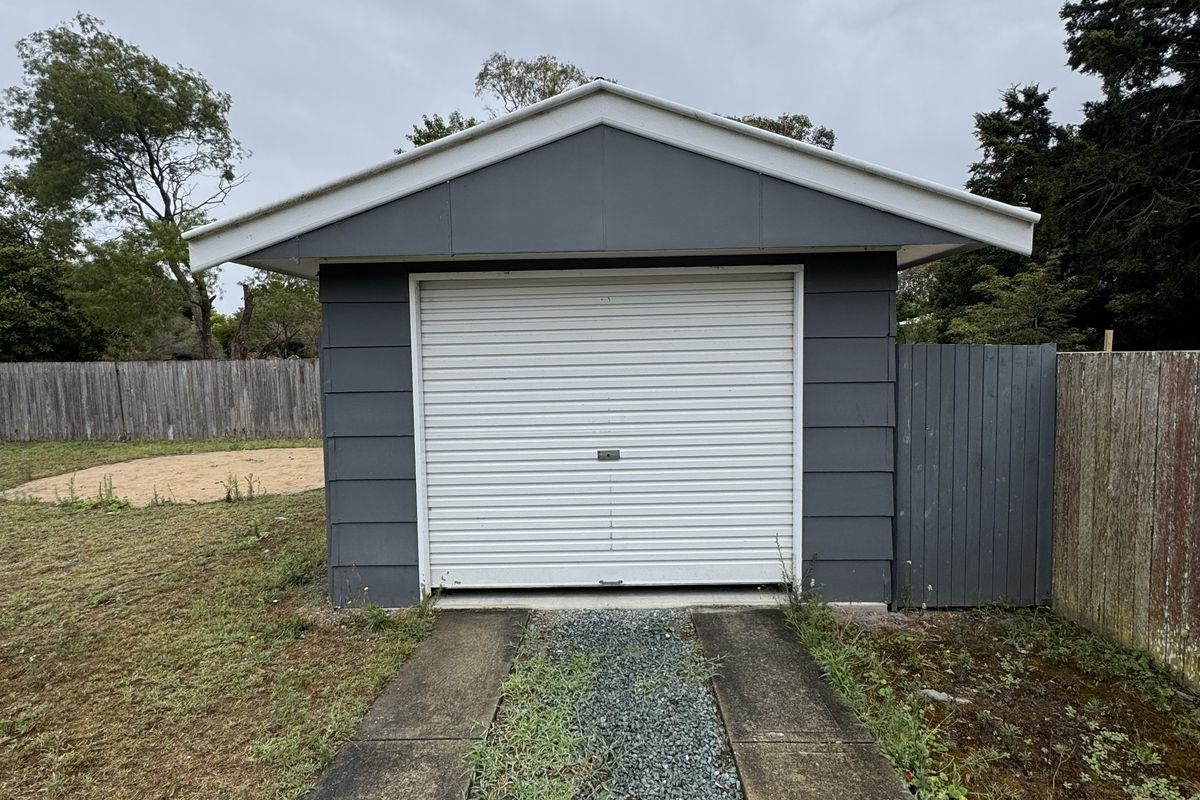 399 The Lakes Way, Tuncurry