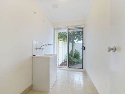 2/18 Drabble road, Scarborough