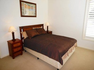 48 Moira Parade, Hawks Nest