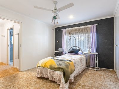 9-11 Clare Avenue, Lockington