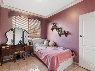 15 Glenbrook Road, Thornlie