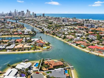 39 Cadence Avenue, Mermaid Waters