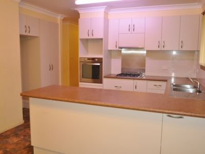 7 Edinburgh Avenue, Dubbo