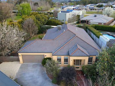 6 HELM COURT, Wodonga