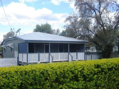 106 CASSOWARY STREET, Longreach