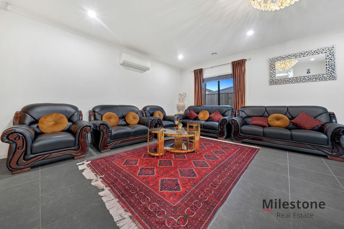 27 Cortajalla Avenue, Clyde North