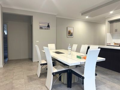 18 Petros St, Fraser Rise