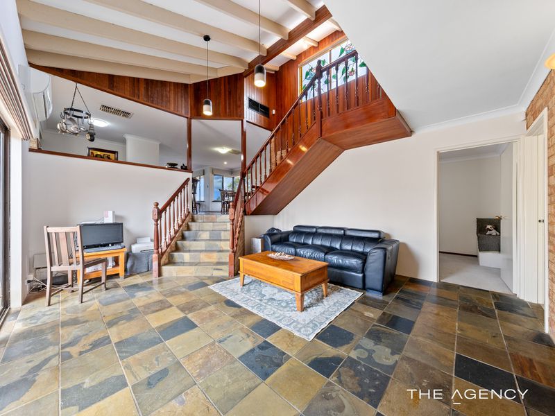 2 Priam Road, Silver Sands