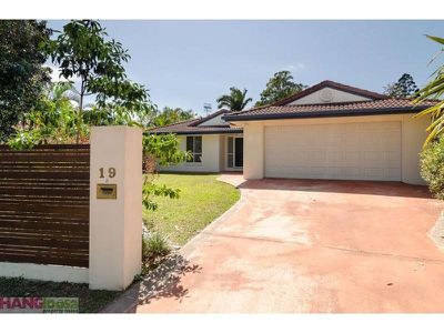 19 Flame Tree Drive, Tewantin