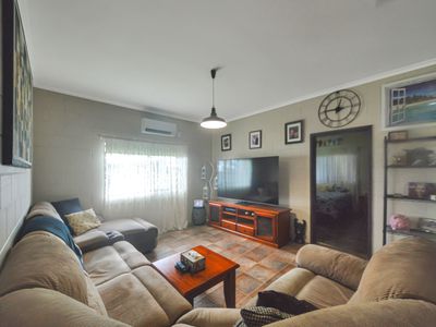 5 INARLINGA ROAD, Cowley Beach