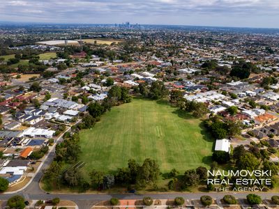 8 Woodchester Place, Nollamara