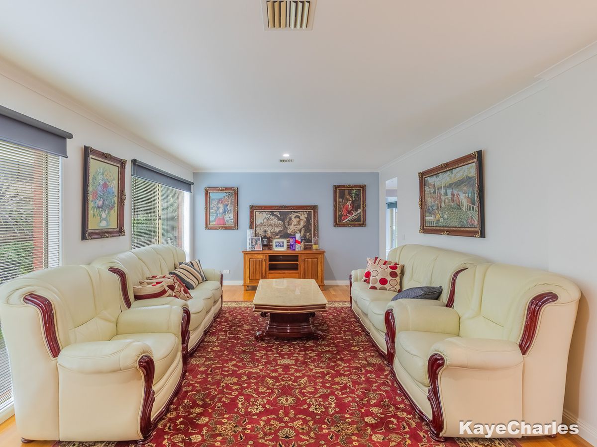 16 Highton Court, Beaconsfield