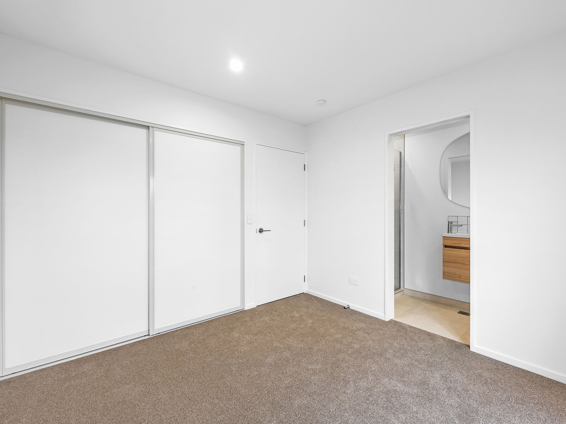 10 / 176 England Street, Linwood