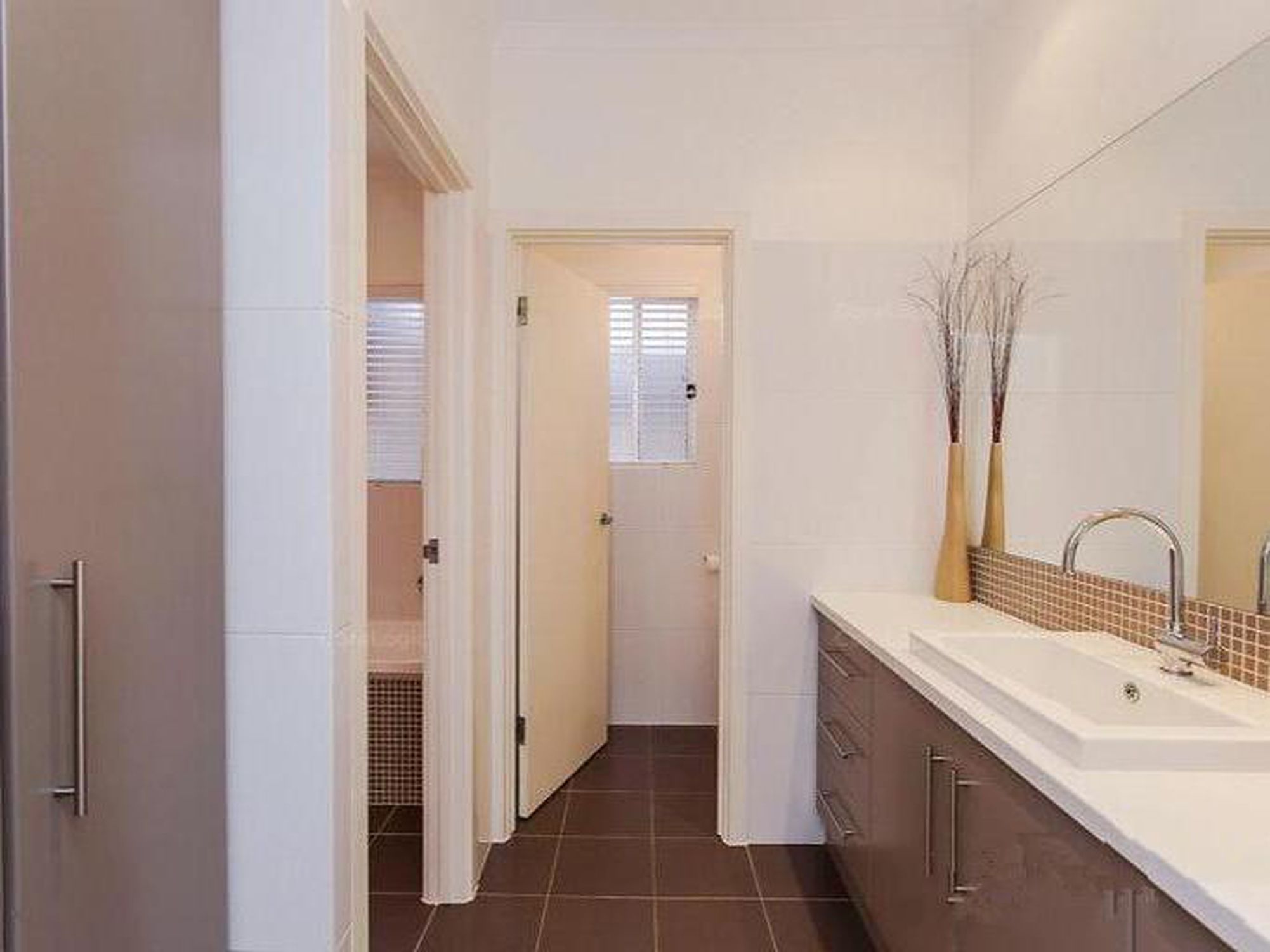 34 Leader Avenue, Kilburn