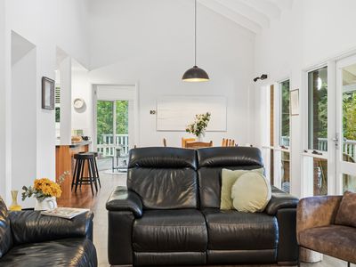 160 Lucaston Road, Lucaston