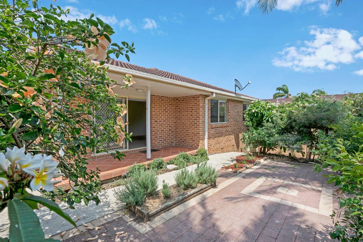 2 / 15 Maas Parade, Forresters Beach