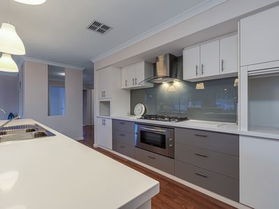 19 Finke Bend, Yanchep