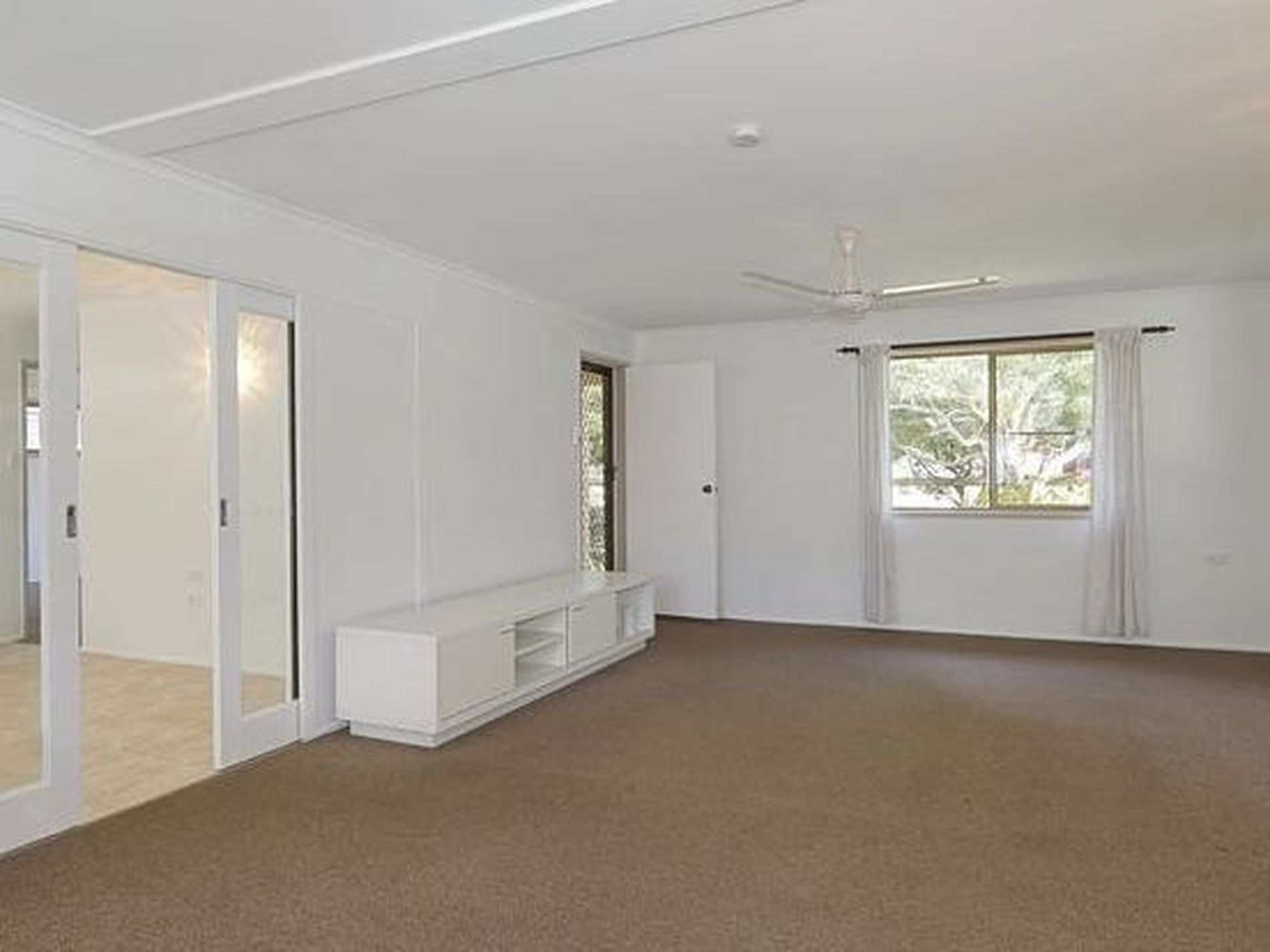 14 Emperor Street, Woodgate