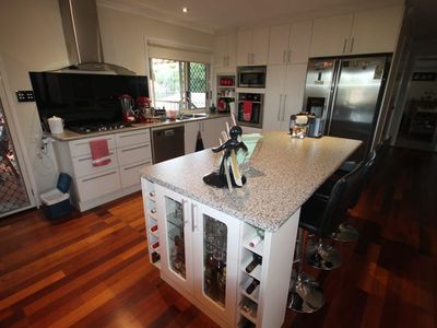 4 FARMER STREET, Queenton
