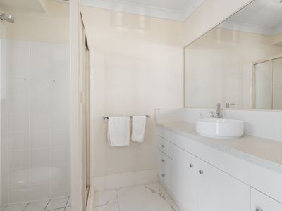 21 Tranquility Circuit, Helensvale