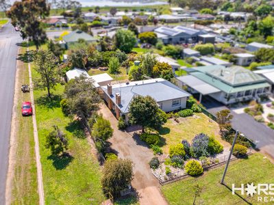 18 Edinburgh Road, Edenhope