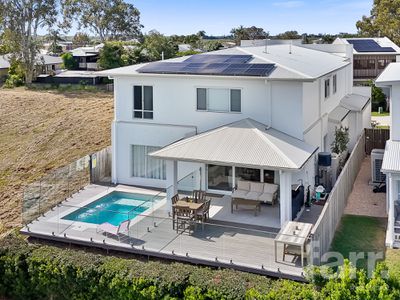 1 Lyra Avenue, Hope Island