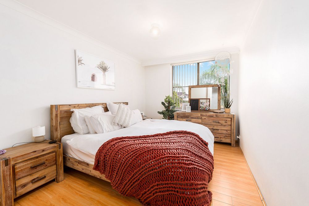 17 / 12 Frank Oliveri Drive, Chipping Norton