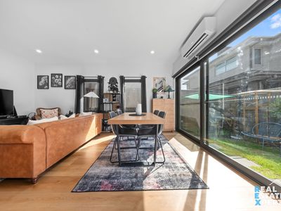 8 Success Place, Hampton Park