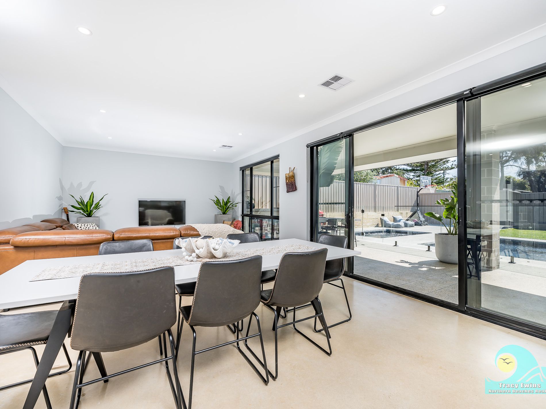 58 BRAZIER ROAD, Yanchep