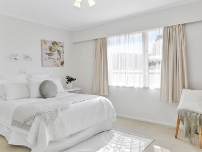 33A Saint Edmund Crescent, Tawa