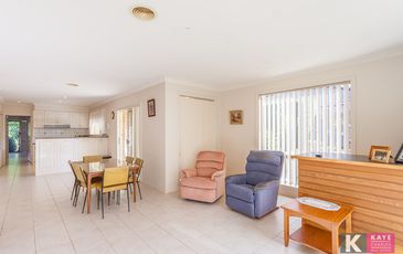 39 Grange Circuit, Beaconsfield