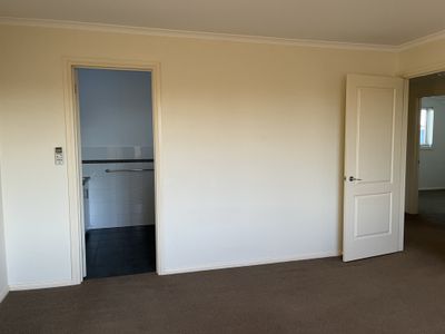 2 / 19 Marshall Street, Newtown