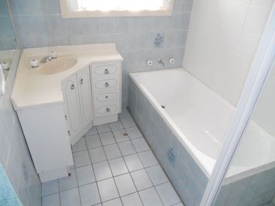 255 Lange Road, Yahl