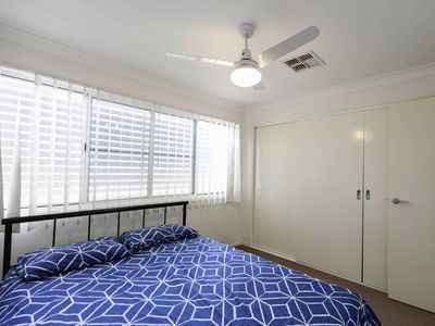 2 / 5 Rose Street, Moranbah