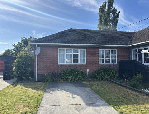 12 Kitchener Place, Opawa