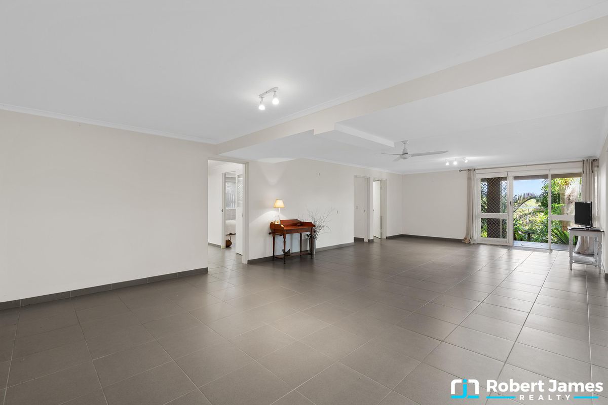 15 Moonare Crescent, Noosa Heads