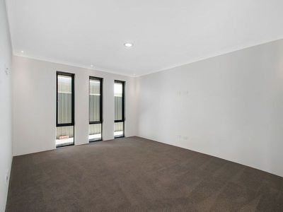 7 Persian Street, Eglinton