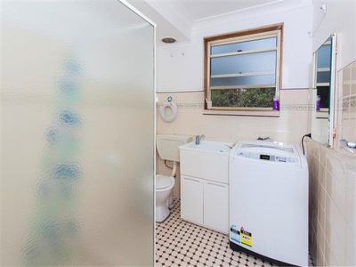 2 / 60 Elliotts Rd, Fairy Meadow