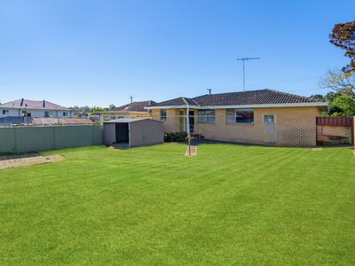 26 Woodpark Road, Guildford