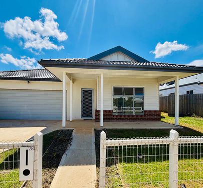 28 ROCHESTER CRESCENT, Eynesbury