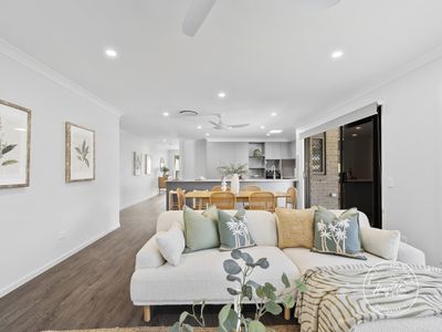 41 Ngungun Crescent, Glass House Mountains