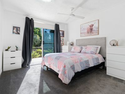 513 / 66 Sickle Avenue, Hope Island